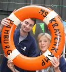 Kofferhoffer-2014-4-Rettungsring-Tolle-u-Peschke-5x4 Versteigerung nichtabgeholter „Seemannskoffer“ im Hamburger Seemannsheim Krayenkamp