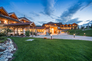 Hotel Alpen Tesitin****s in Südtirol - Traumurlaub in den Dolomiten AlpenTesitin_Hotel_Abendansicht-300x199 Hotel Alpen Tesitin****s in Südtirol - Traumurlaub in den Dolomiten