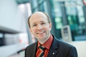 Dr-Marco-Lenck-300x200 DSAG fordert mehr Einsatz gegen das Ausspähen geistigen Eigentums
