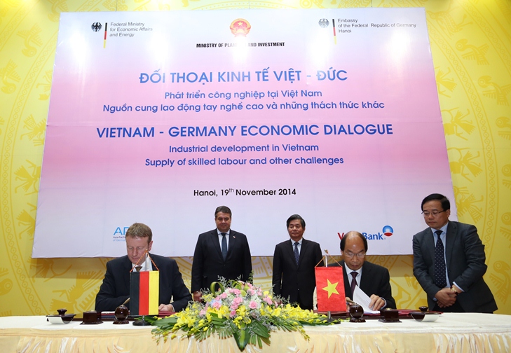 PM_MoU_Vietnam_web IVU and UTC University Vietnam sign Memorandum of Understanding