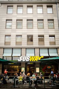 Subway-blickt-auf-erfolgreiches-Jahr-2014-zurück-199x300 Dem Wettbewerb voraus