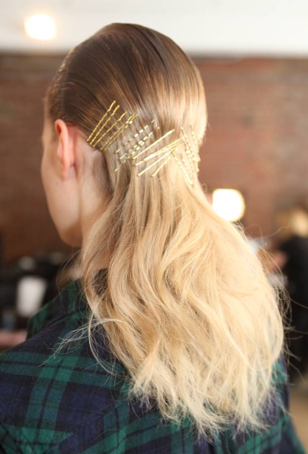 New York Fashion Week Cushnie et Ochs Fall/Winter 2015 Hairstyle von Antonio Corral Calero für Moroccanoil 3 New York Fashion Week Cushnie et Ochs Fall/Winter 2015 Hairstyle von Antonio Corral Calero für Moroccanoil