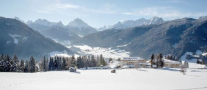 AlpenTesitin_Ansicht_Winter_Hotel-300x131 Hotel Alpen Tesitin ****s in Südtirol  - Wintertraum in den Dolomiten