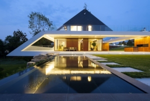 Edge-House_2-300x202 Edge House in Krakau: Exklusives Anwesen, außergewöhnliche Umsetzung