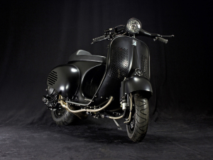 Custom-Vespa-PS-240-300x225 CUSTOM VESPA DER EXTRAKLASSE - IN DER HAMBURGER VESPA WERKSTATT SCOOTER & SERVICE WIRD VESPA TUNING NEU DEFINIERT