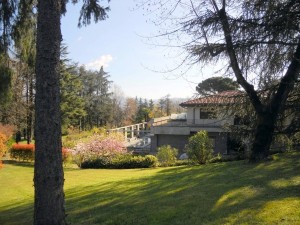 Villa Aurora zu verkaufen: Hier lebten Ramazzotti und Hunziker Villa_Aurora_parco-300x225 Villa Aurora zu verkaufen: Hier lebten Ramazzotti und Hunziker