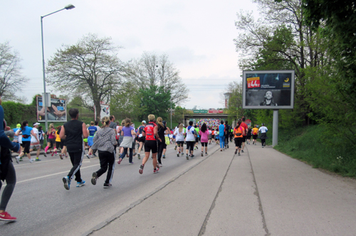 IMG_0219_sm Mit voller Kraft für die Rückenmarksforschung: Tolle Laufleistung des „jede Dose zählt“ Teams beim Wings for Life World Run in St. Pölten am 3.Mai 2015