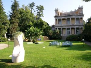 Verwunschene Inseln und reizende Landschaften 1-Villa-Giulia-Copyright-Verbania-Turismo-300x225 Verwunschene Inseln und reizende Landschaften