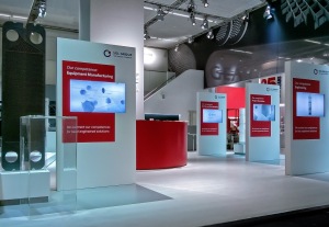ACHEMA 2015: Industriekommunikation braucht Geschichten 150622_SGL-Infostelen_ACHEMA_500-300x207 ACHEMA 2015: Industriekommunikation braucht Geschichten