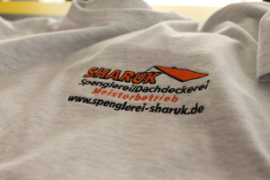 Sharuk-T-shirt-300x200 Stickerei für Berufbekleidung