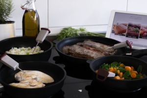 Cuciniale_Bild_Kochfeld_1-300x200 Weltneuheit auf der IFA: Cuciniale präsentiert das intelligente Induktionskochfeld 