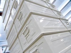Ein Industriebehälter von FAMI Storage Systems ist nicht ´wie der andere´ FAMI_Industriekaesten_Serie_Storage_Steel_inar_Reinweiss1-300x225 Ein Industriebehälter von FAMI Storage Systems ist nicht ´wie der andere´