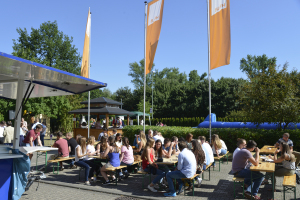 Gartenfest-1-300x200 Hochschule und Wirtschaft im Dialog