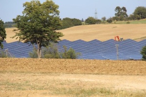 Pressefoto-7x7energie-Solarpark-300x199 Drei Solarparks in Mittelhessen kurz vor Fertigstellung