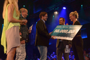 4-Gewinner-Andreas-Engel_11-300x199 Unknow-Kreativer gewinnt 50.000 Euro
