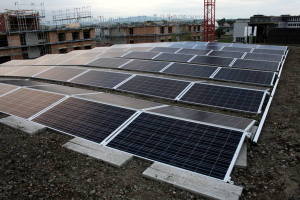 Photovoltaikanlage-auf-Fabrikli_01_kk-300x200 Euro Photovoltaik installiert 30 KW Photovoltaikanlage auf Kreativ-Küche von Schweizer Gourmet Koch Guido Helg