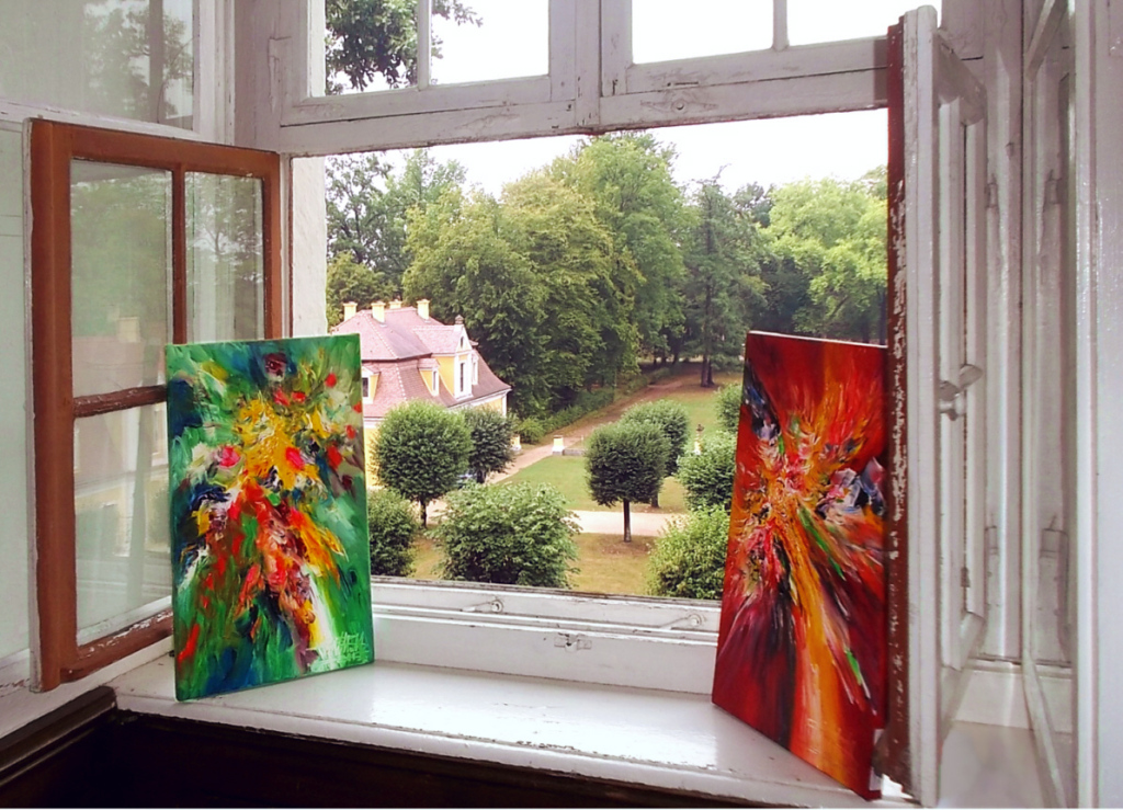 fenster1kl-1024x739 Abstrakte Gemälde verbinden Barock und Moderne im Schloss 