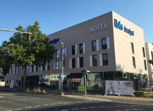 ES GEHT VORAN! 200 METER VOM HAUPTBAHNHOF ERÖFFNET IM OKTOBER DAS IBIS BUDGET BAMBERG ibis_budget_Bamberg-300x218 ES GEHT VORAN! 200 METER VOM HAUPTBAHNHOF ERÖFFNET IM OKTOBER DAS IBIS BUDGET BAMBERG