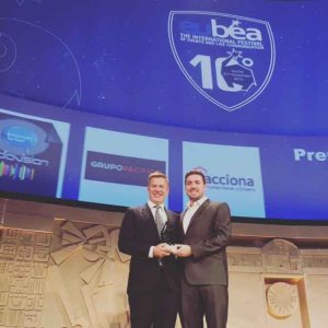 Frankfurter Agentur zerotwonine freut sich über ihren ersten Award eubea-2015-Rushmore-und-Barsch_web-300x300 Frankfurter Agentur zerotwonine freut sich über ihren ersten Award