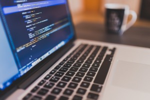 pixabay-stocksnap-coding-924920_1280-300x199 Individuelle Softwareentwicklung für Unternehmen - oft kostenintensiv, immer lohnenswert! 