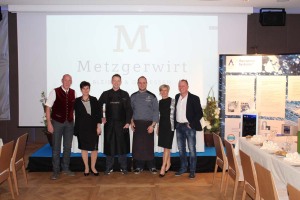 01_Gerhard-Harlander-mit-Gästen-300x200 Urlaub & Arbeiten im Einklang mit der Natur: der Metzgerwirt in St. Veit im Pongau lud zum 72-Stunden-Grand Opening mit Leopold Prinz von Bayern und Holger Stromberg 