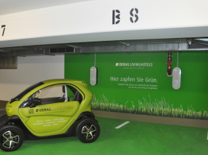 E-Parkplatz-3-300x224 Hier zapfen Sie Grün: Per Knopfdruck zum vollen Tank