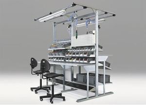 Fami_Deutschland_Lagersysteme_Werkbank_COMFORT_DYNAMI_1-300x215 Ordnung und Komfort in Ihrer Arbeitswelt: Das Arbeitsplatzsystem der FAMI Serien COMFORT und DYNAMIC