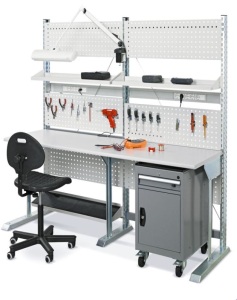Werkbank_COMFORT_FLD000106_3-237x300 Ordnung und Komfort in Ihrer Arbeitswelt: Das Arbeitsplatzsystem der FAMI Serien COMFORT und DYNAMIC
