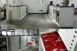 Collage_FAMI_Lagersysteme_Eisenwaren_UMG_inar_1-300x198 MASTER Schubladenschrank: Der italienische Wiederverkäufer von FAMI industriellen Ausrüstungen U.M.G. Srl wählt die Top-Einrichtungslösung
