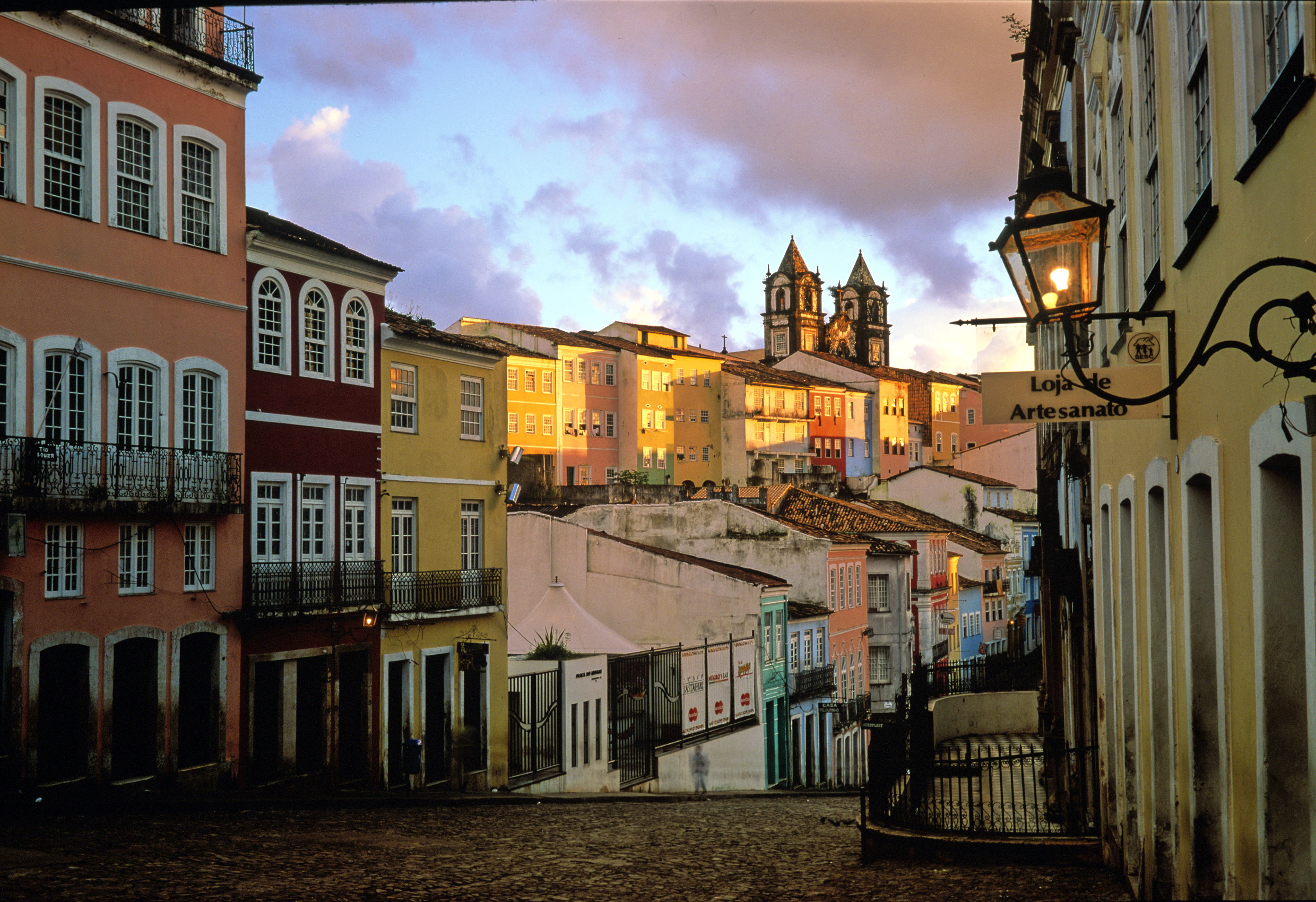 Brasiliens Nordosten – die Olympische Fackel durchquert das Land Bahia_Salvador_Pelourinho-©-EMBRATUR Brasiliens Nordosten – die Olympische Fackel durchquert das Land