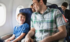 Stressfrei mit Kindern fliegen ERV_Familienratgeber-300x181 Stressfrei mit Kindern fliegen