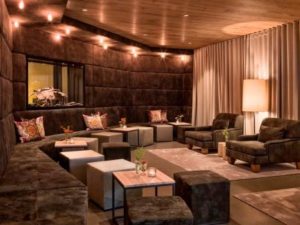 Naturhotel Forsthofgut mit der ersten Lounge von Meindl-Fashion Neue Lobby trifft auf extravagante Leder-Tradition FHG_Meindl_1-300x225 Naturhotel Forsthofgut mit der ersten Lounge von Meindl-Fashion Neue Lobby trifft auf extravagante Leder-Tradition