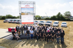 HELOT verlegt Stammsitz nach Dormagen Bauschild_Enthuellungweb-300x200 HELOT verlegt Stammsitz nach Dormagen