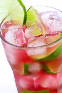 Essen im Urlaub: Kochen und Schälen essen-und-trinken-im-urlaub_web-1-201x300 Essen im Urlaub: Kochen und Schälen