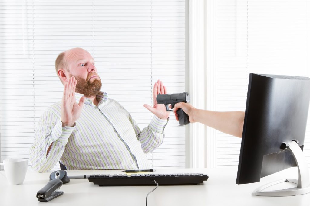Quelle_iStock_21183257_klein-1024x682 Cyber-Schutz für Webseitenbetreiber mit Versicherung gegen Restrisiken