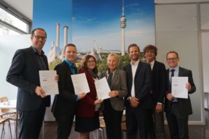 Aramark_Vertragsunterzeichnung_800x800-300x200 Aramark wird neuer Catering-Dienstleister der Stadtwerke München