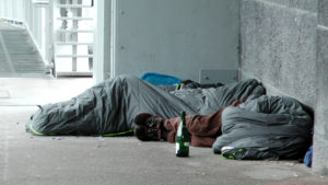 Obdachlose-Hamburg-Landungsbruecken-Foto-MaxBryan-300x169 München: 6000 Wohnungslose - Stadt reagiert