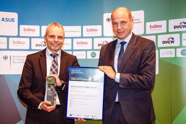 Meyer_Logistik_praemiert_640 Preis Innovation und Klimaschutz 2016: Meyer Logistik für Einsatz alternativer Antriebe prämiert – Frischelogistiker setzt auf schadstoffarme Lkw