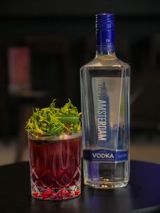 raspberry-rucola-smash-225x300 Kreativität hoch Zwei: The next Generation of Barkeepers mixt neue Szene-Cocktails