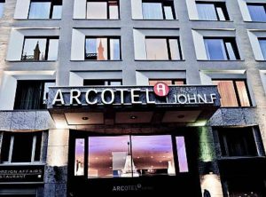 Hotel_ARCOTEL_John_F_Berlin_Außenansicht_wk-300x222 ARCOTEL John F Berlin ist Lieblingshotel der Geschäftsreisenden