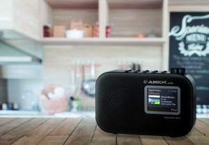 Albrecht DR 65 C: Portables Radio ohne Ecken und Kanten für exzellenten DAB+ Hörgenuss Albrecht_DR_65C_1-800x554-300x208 Albrecht DR 65 C: Portables Radio ohne Ecken und Kanten für exzellenten DAB+ Hörgenuss