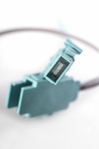 MXC-Stecker-aqua-mit-Licht-800x1200-200x300 Rosenberger OSI als einer der europaweit ersten MXC® Lieferanten qualifiziert