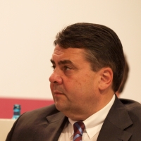SPD-Chef Gabriel: Bundeskanzler verdienen zu wenig dts_image_3949_reophromrg SPD-Chef Gabriel: Bundeskanzler verdienen zu wenig