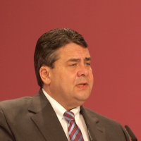 SPD-Chef Gabriel kündigt Neuregelung zu Nebeneinkünften an dts_image_3956_iptsoidcqb SPD-Chef Gabriel kündigt Neuregelung zu Nebeneinkünften an