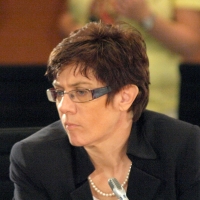 Kramp-Karrenbauer will Honorarverbot für Politiker-Reden dts_image_4755_jdioqqoodc Kramp-Karrenbauer will Honorarverbot für Politiker-Reden