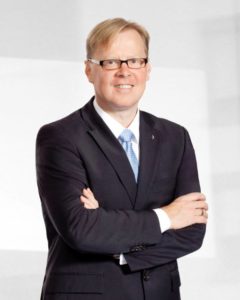 Jürgen-Uwira-Geschäftsführer-der-PROJECT-Real-Estate-Trust-GmbH-240x300 juergen-uwira-geschaeftsfuehrer-der-project-real-estate-trust-gmbh