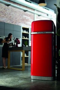 Eine Stilikone in jeder Küche: Der Iconic Fridge von KitchenAid KitchenAid-MDA_Iconic-Fridge_2_klein-200x300 Eine Stilikone in jeder Küche: Der Iconic Fridge von KitchenAid