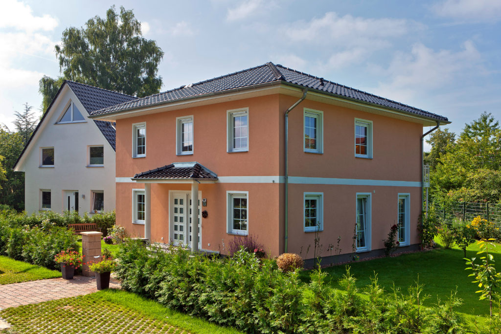 Lugana-Referenzfoto-1024x683 Die Vielfalt des Hausbaus | Hausbesichtigungen am 22./23. April in 12623 Berlin-Mahlsdorf