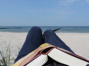 AbUrlaubBuch-300x225 Ab in den Urlaub mit einem guten Buch