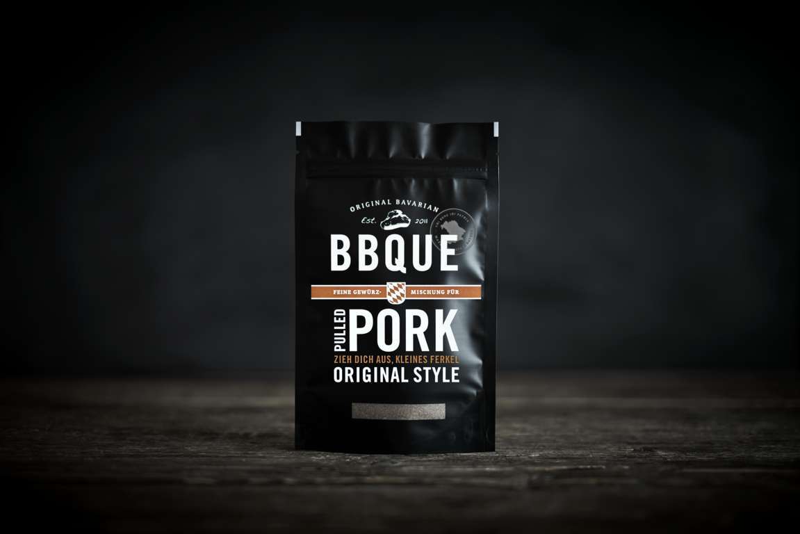 BBQUE_Stills_220317_FRONT_PulledPork-FILEminimizer Vielfältig, einzigartig und stylish - Die neuen Gewürzbeutel von BBQUE sind ab sofort in vielen Variationen und Geschmacksrichtungen erhältlich!
